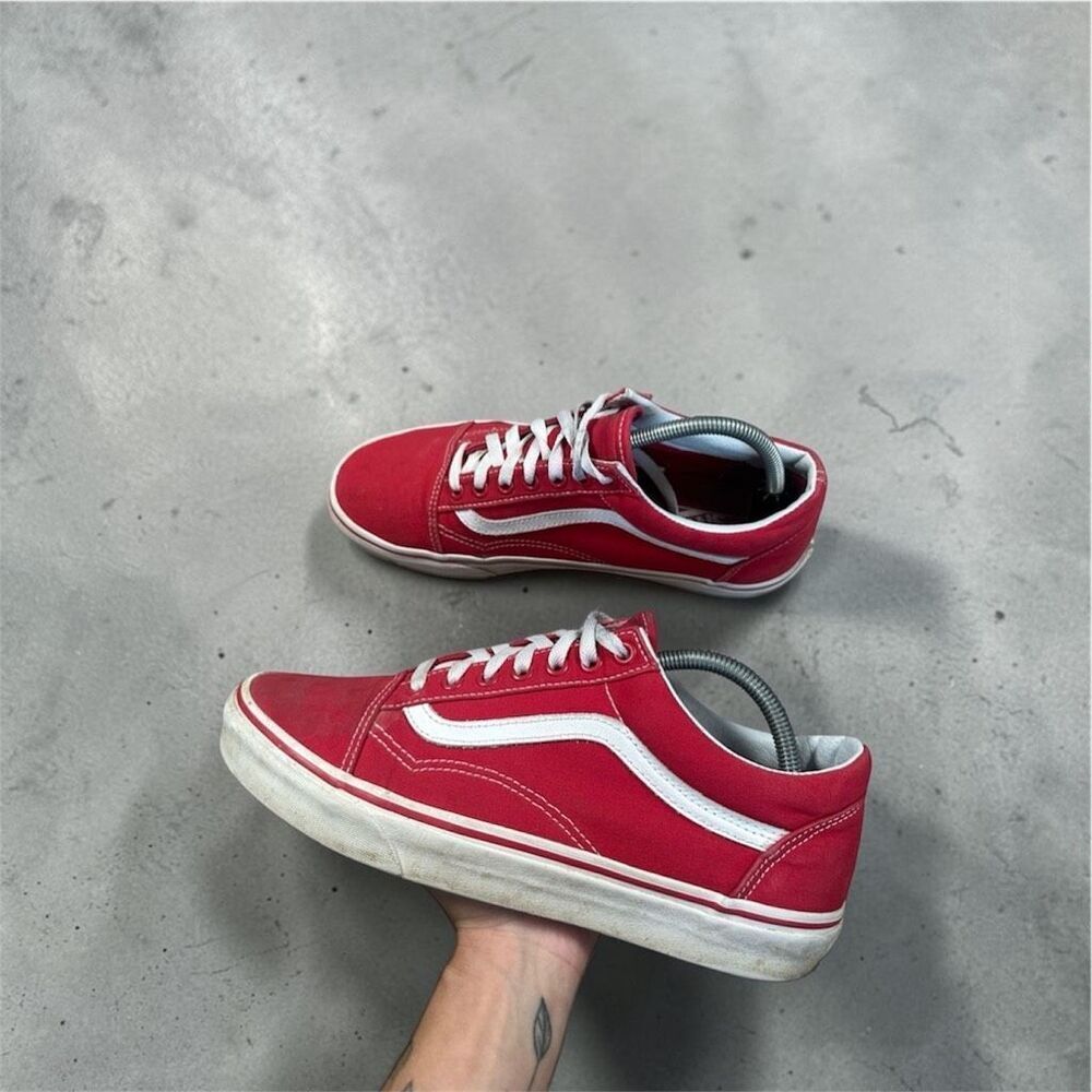Vans Old Skool Shoe Lifestyle, Classic Icon, Suede/Canvas Red/White Men 9 Skate